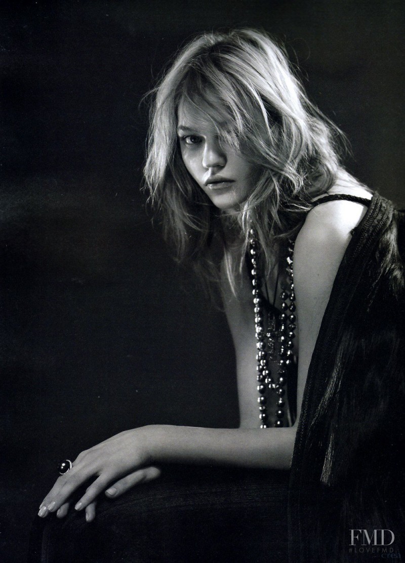 Sasha Pivovarova featured in Ghost World, February 2006