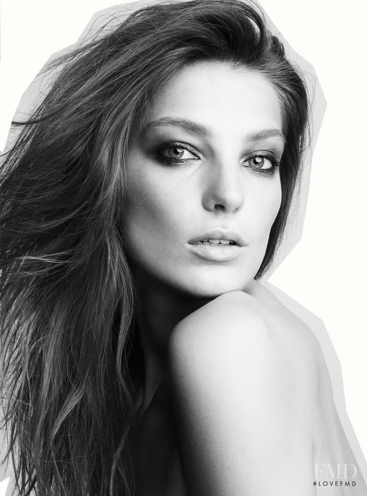 Daria Werbowy featured in Canada\'s Most Beautiful, September 2009