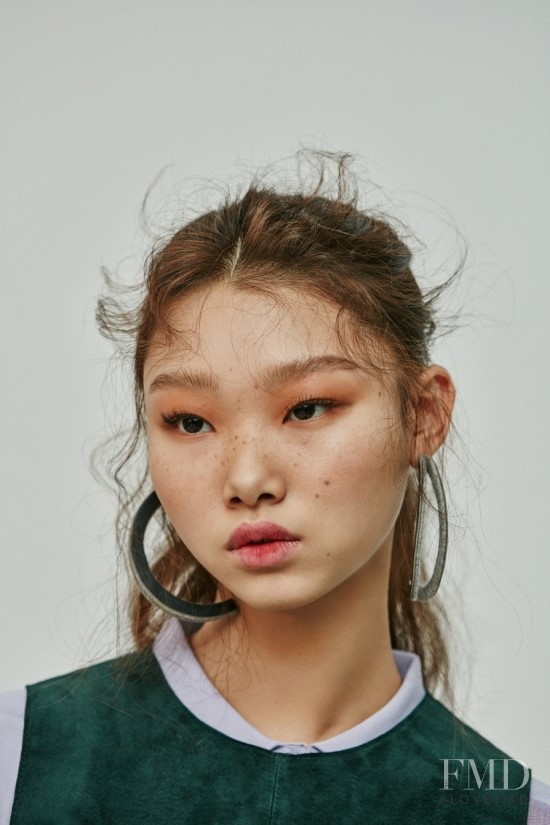 Yoon Young Bae featured in Beauty, January 2016