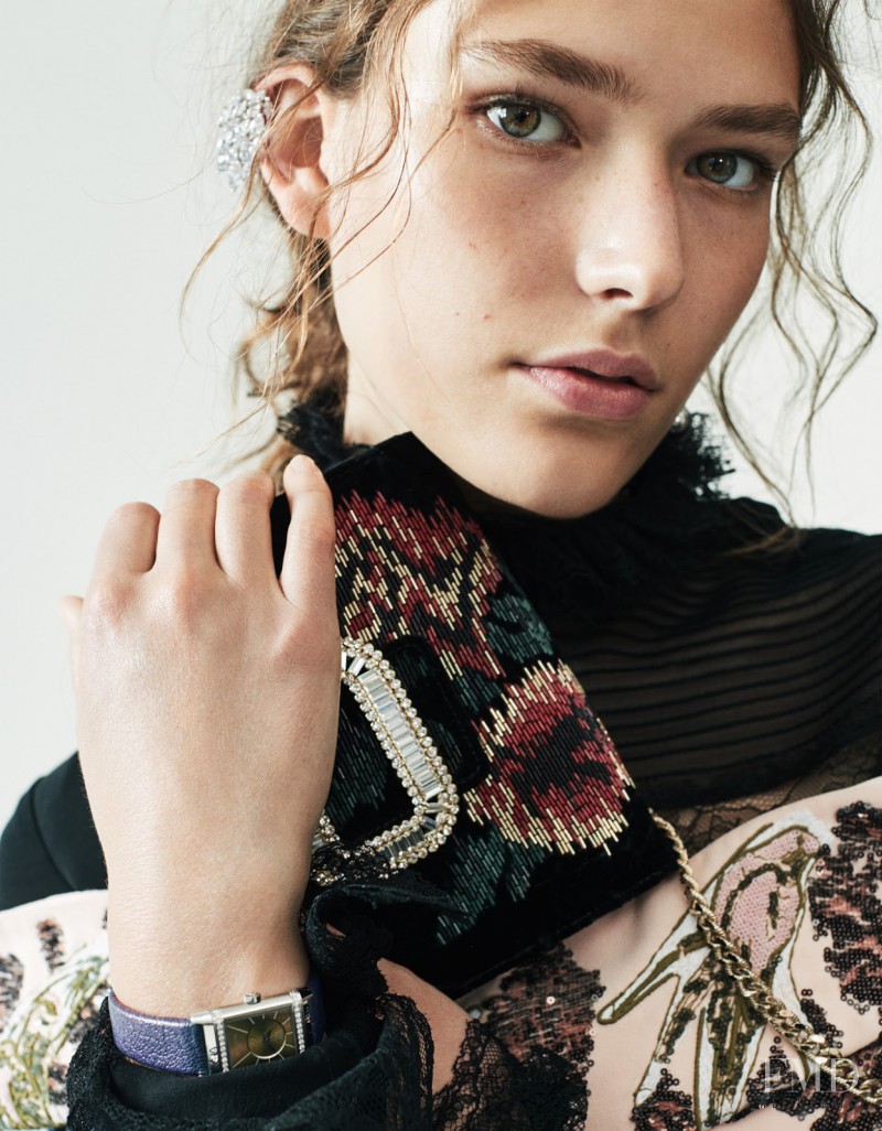 Zuzu Tadeushuk featured in Menu Of Desires, September 2016