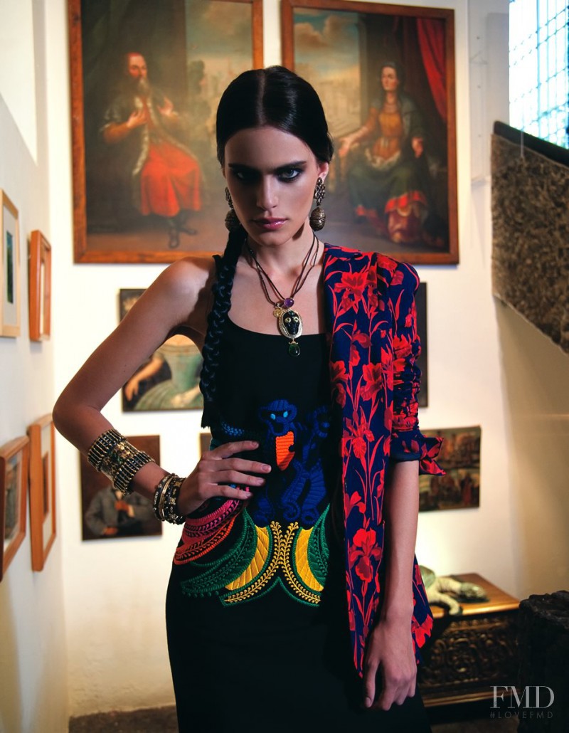 Renata Sozzi featured in La fuerza de Frida, April 2011