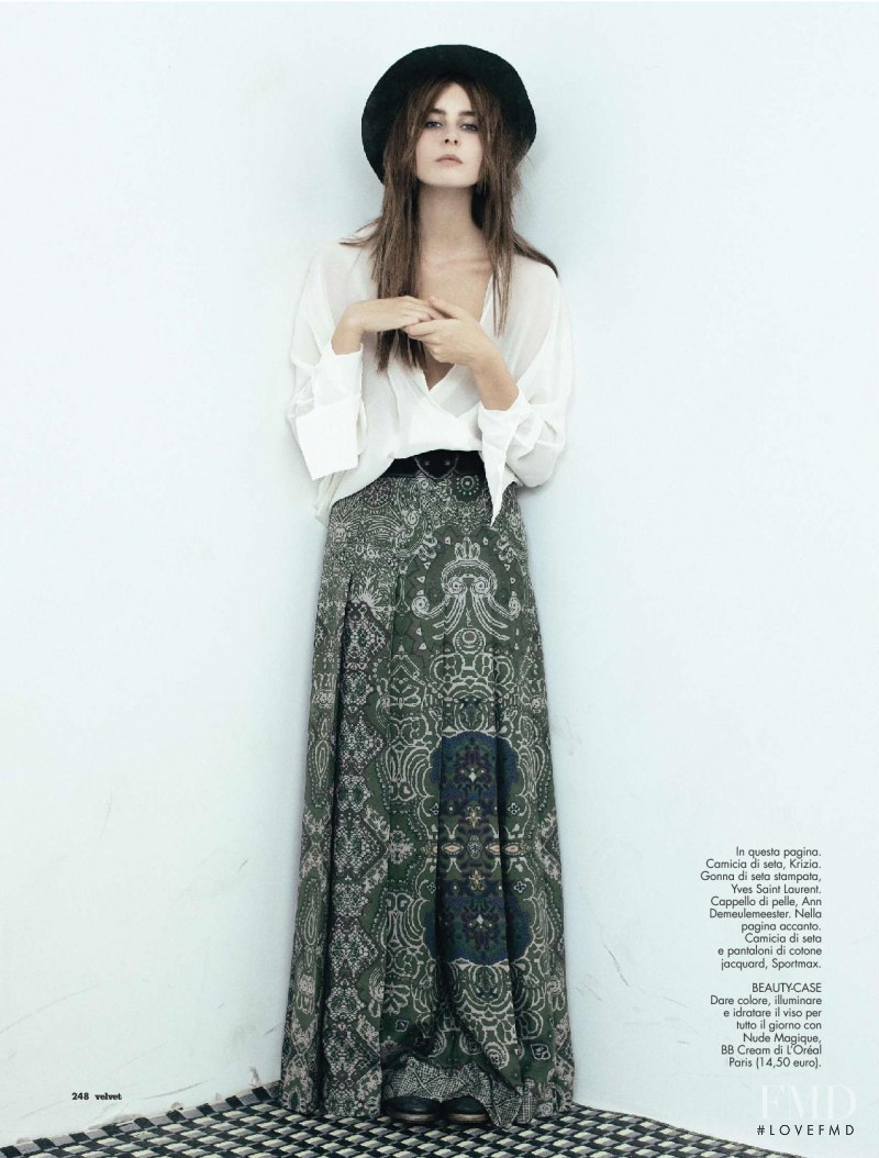 Lisanne de Jong featured in Miss Smith Ama Il Rock, April 2012