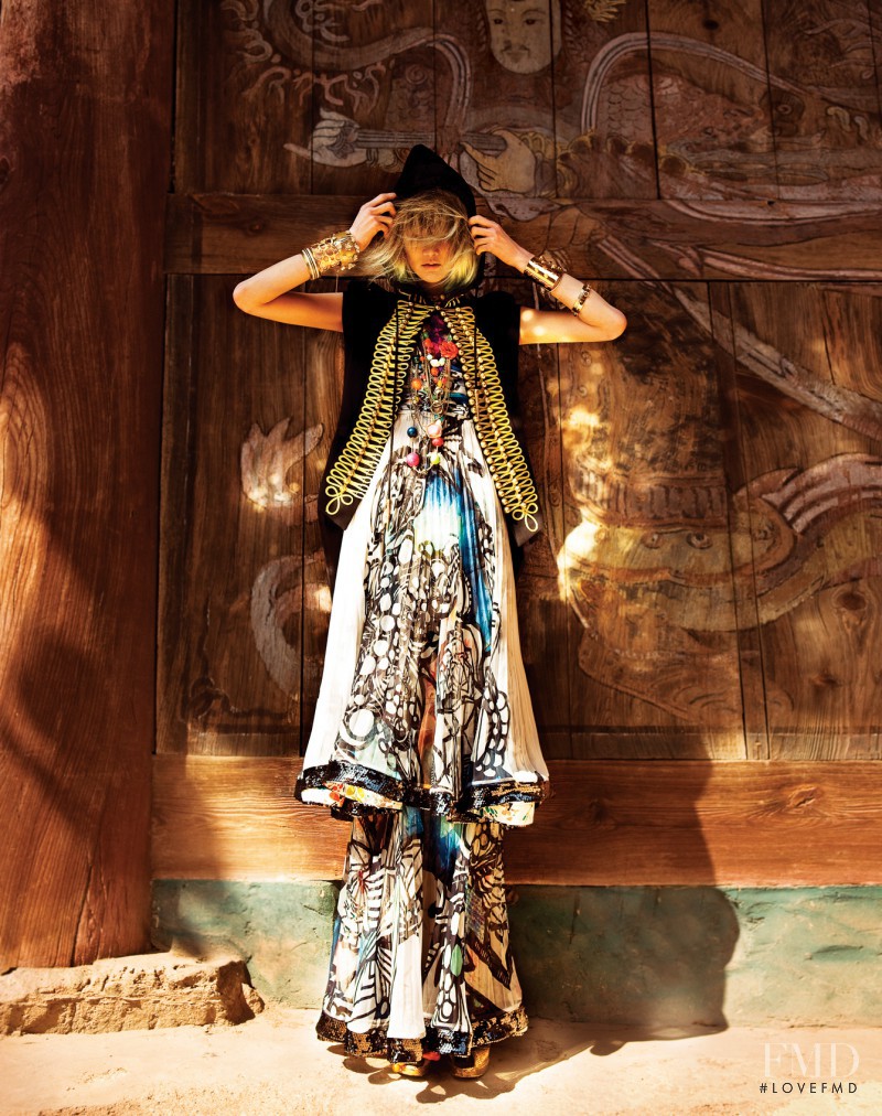 Hye Jung Lee featured in Ethnic Voyage, May 2010