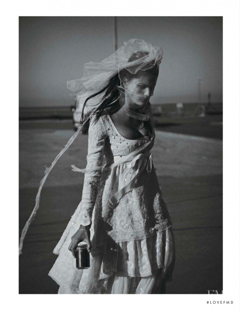 Isabeli Fontana featured in L\'Amour En Fuite, April 2012