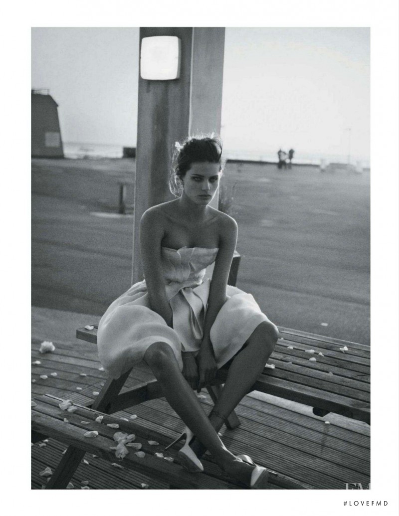 Isabeli Fontana featured in L\'Amour En Fuite, April 2012