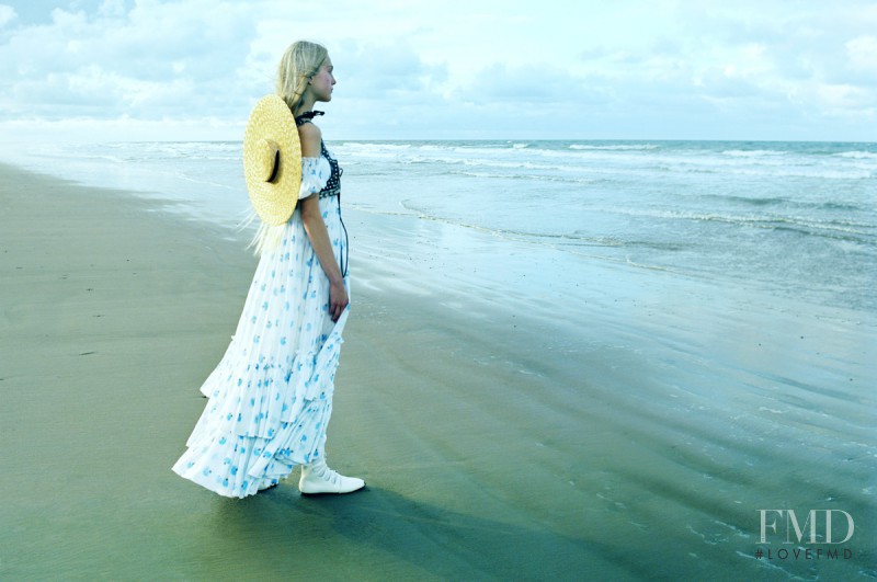 Kirin Dejonckheere featured in By The Sea, April 2017