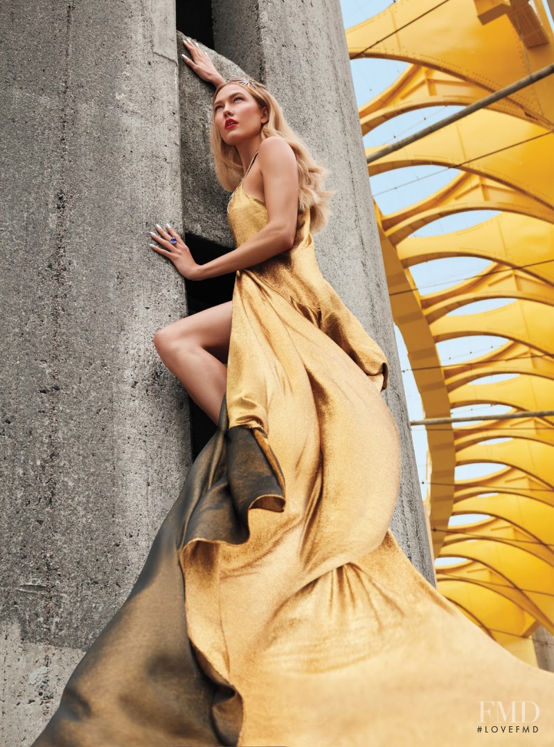 Karlie Kloss featured in Karlie Kloss Super Model, June 2017