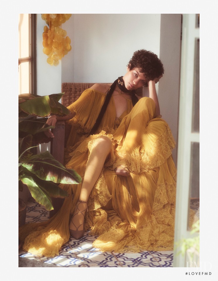 Ari Westphal featured in À Moda Da Casa, July 2016