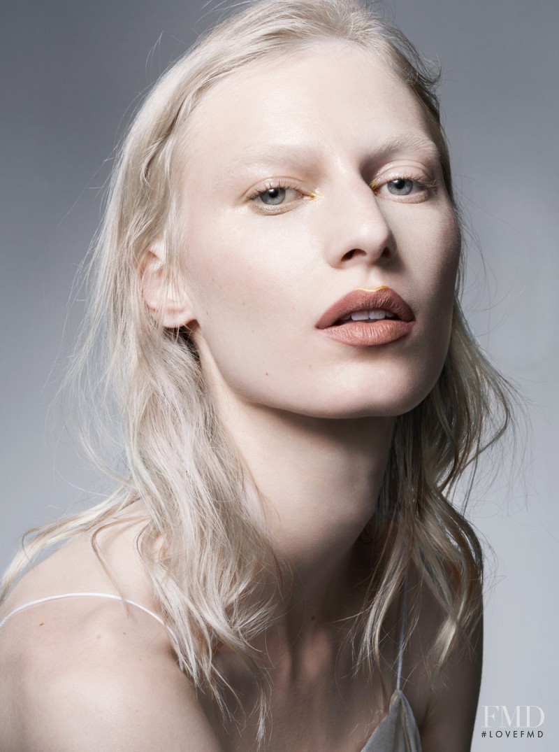 Julia Nobis featured in Kiss & Make-Up, January 2017