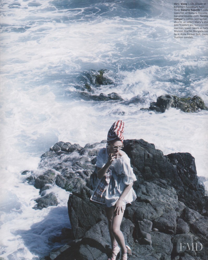 Sasha Pivovarova featured in Ile de la mode, March 2007