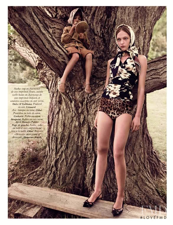 Sasha Pivovarova featured in  Un dimanche à la campagne, November 2010