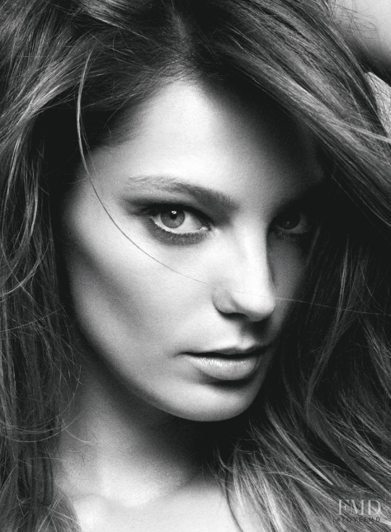 Daria Werbowy featured in All In The Swim, June 2012