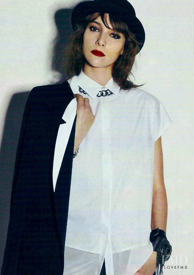 The Denim in Vogue Turkey with Anna Fath - (ID:4447) - Fashion ...