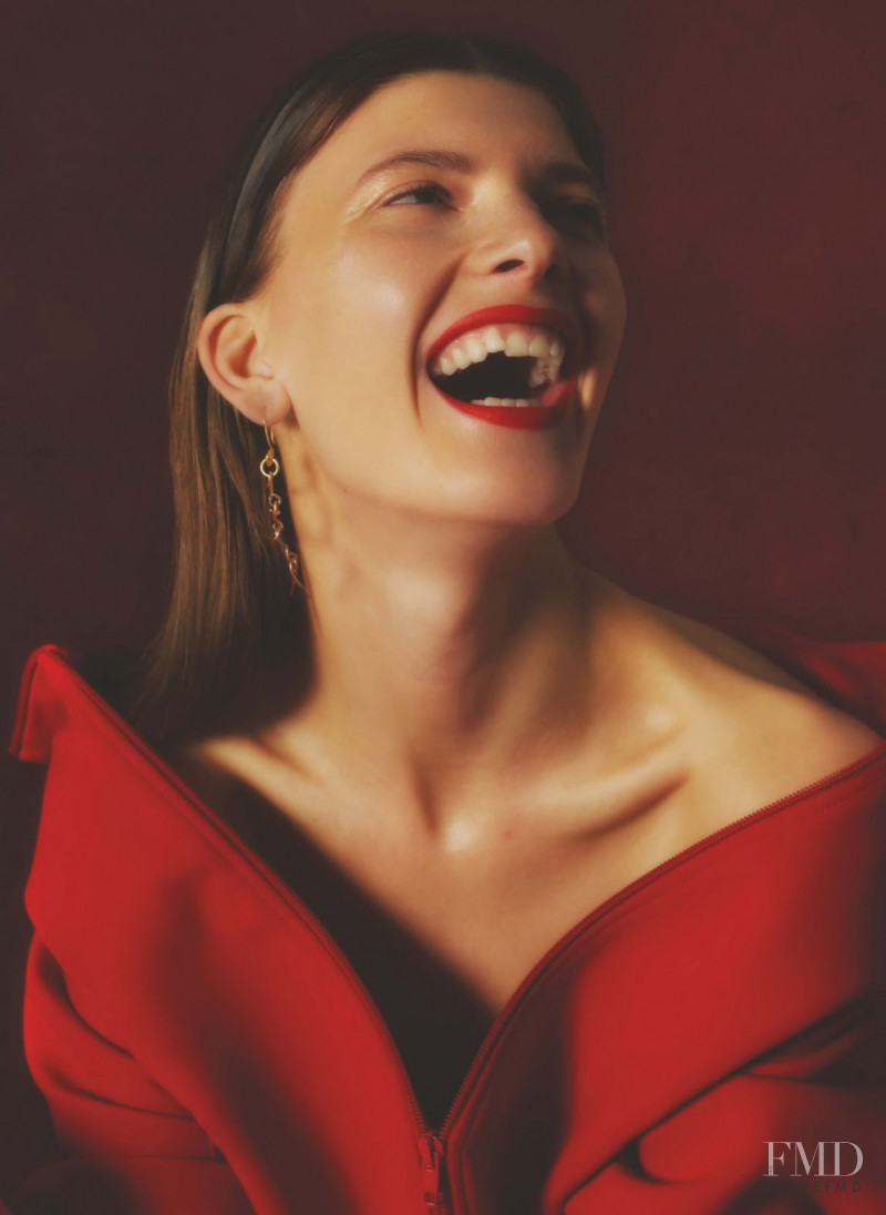Valerija Kelava featured in Art Star, September 2016