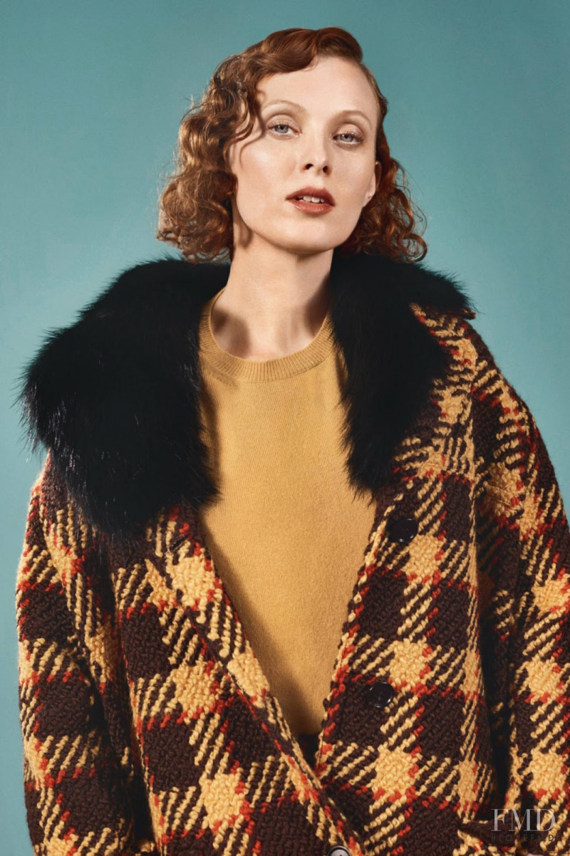 Karen Elson featured in Beautiful Creature, August 2016