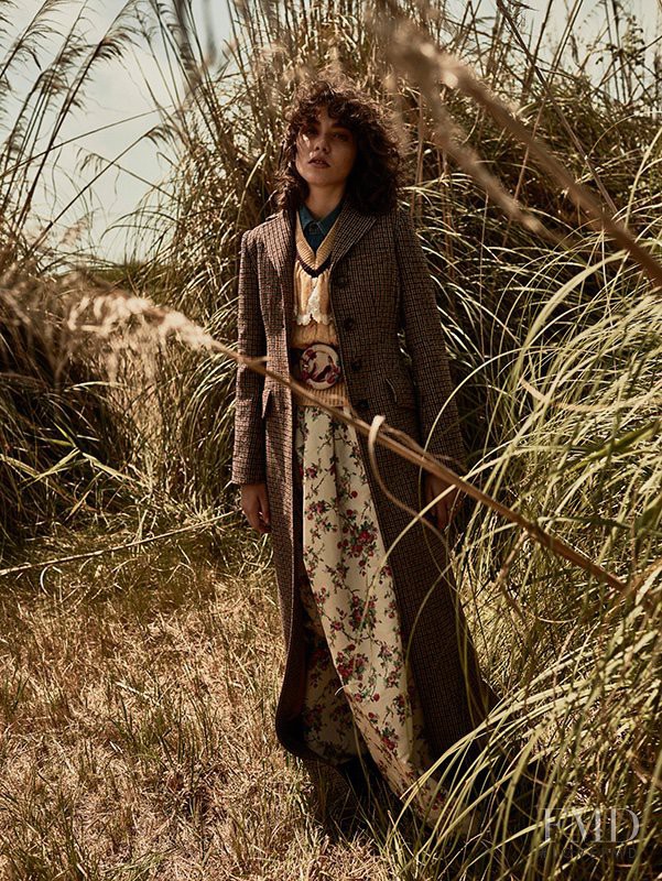 Steffy Argelich featured in Steffy Argelich, September 2016