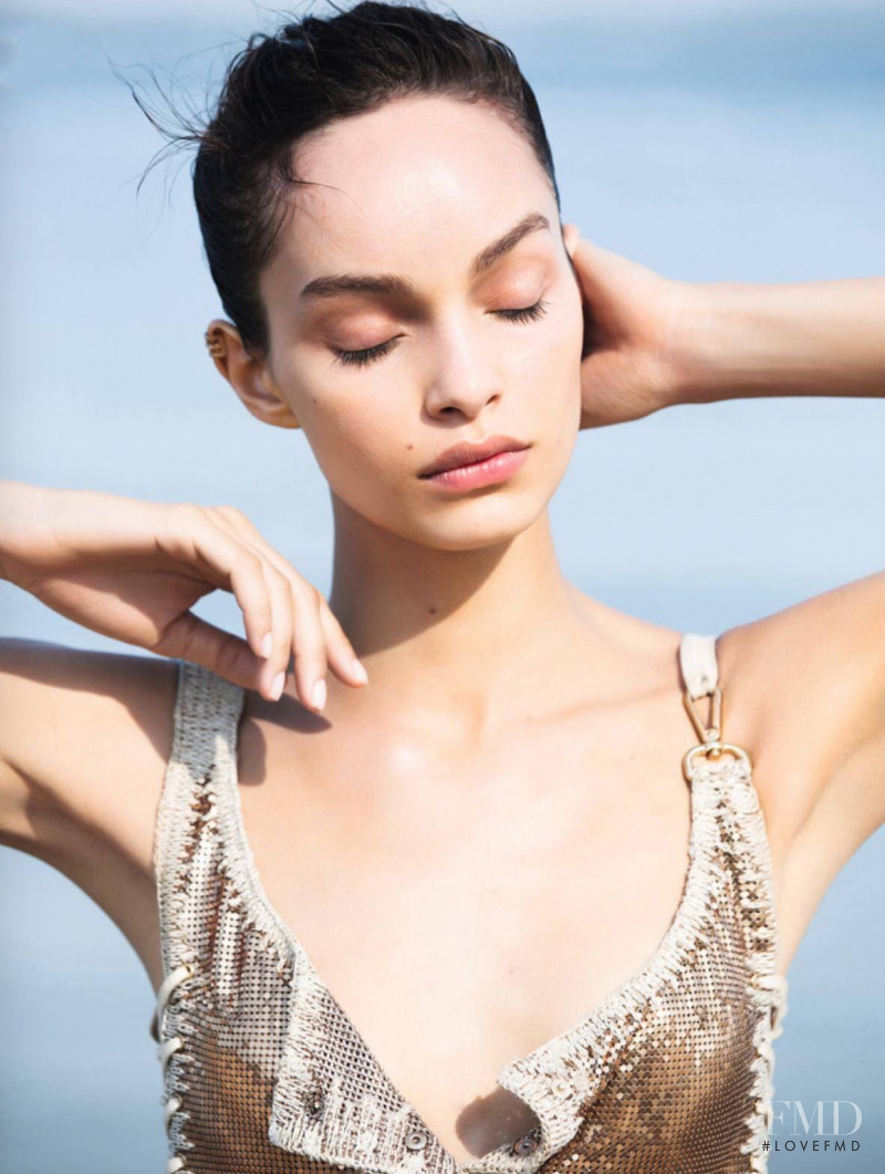 Luma Grothe featured in PÃªche Miraculeuse, June 2016