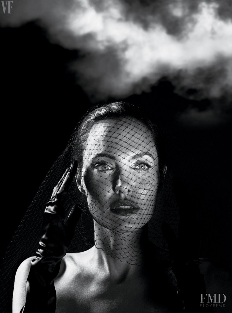 Angelia Jolie Solo, September 2017