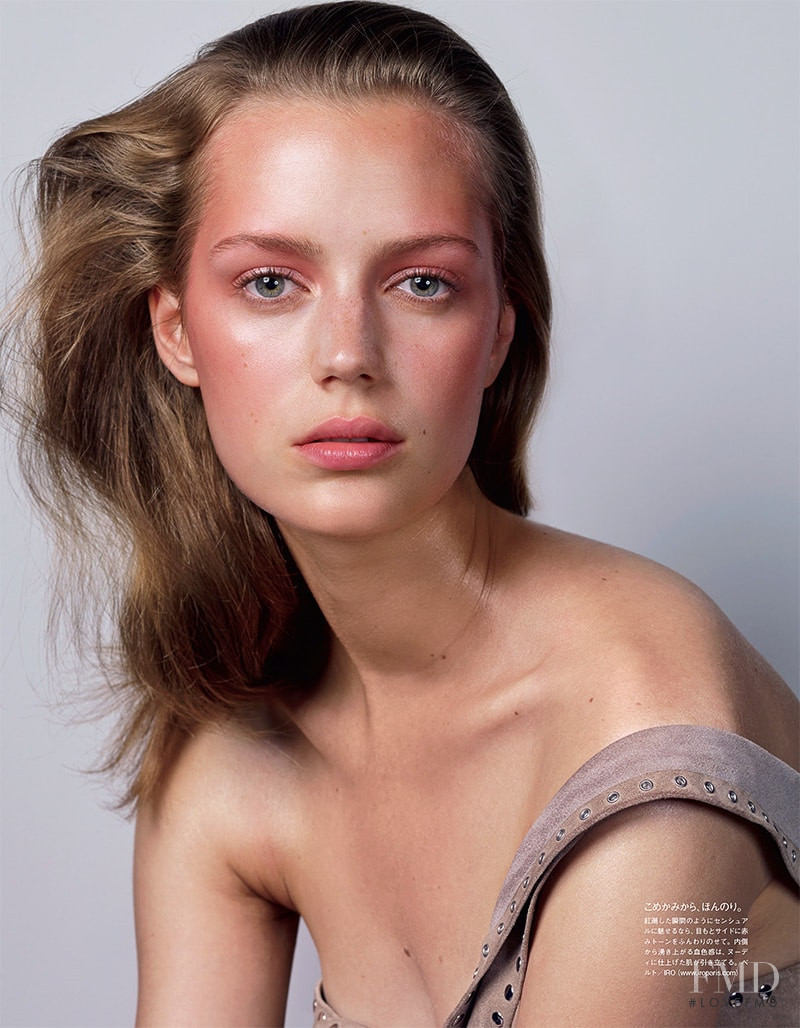 Esther Heesch featured in Pretty In Pink, August 2017