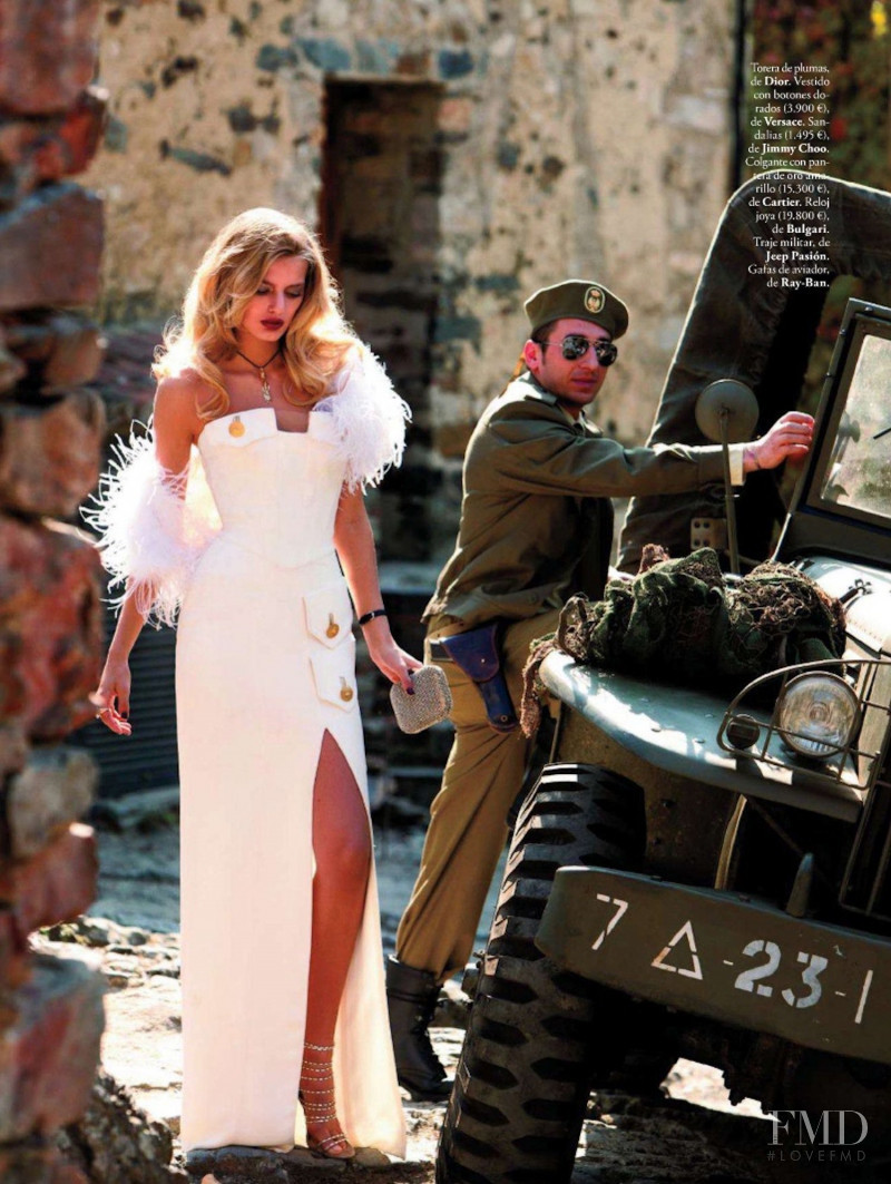 Bregje Heinen featured in Armada De Diva, December 2011