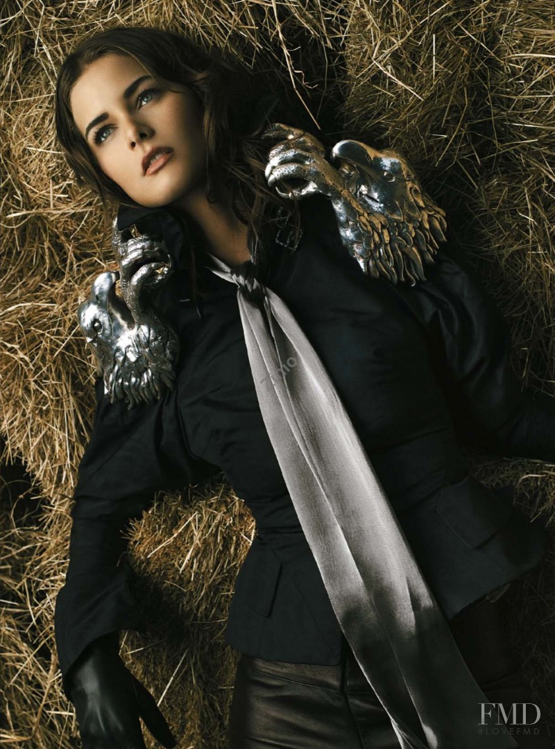Flavia de Oliveira featured in Cut To The Chase, November 2007
