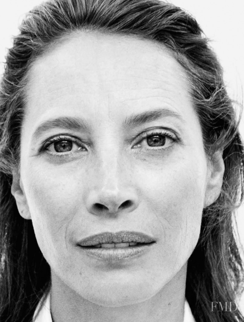 Christy Turlington featured in Run Of Life, October 2017