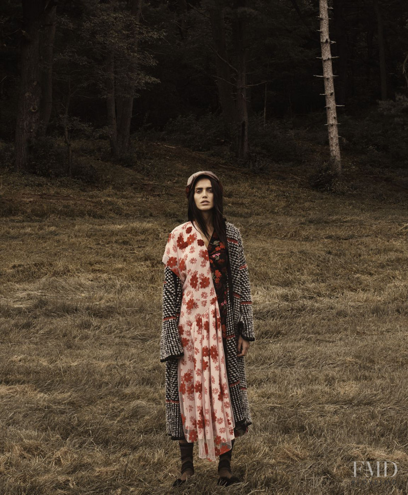 Amanda Brandão Wellsh featured in Into The Woods, October 2017