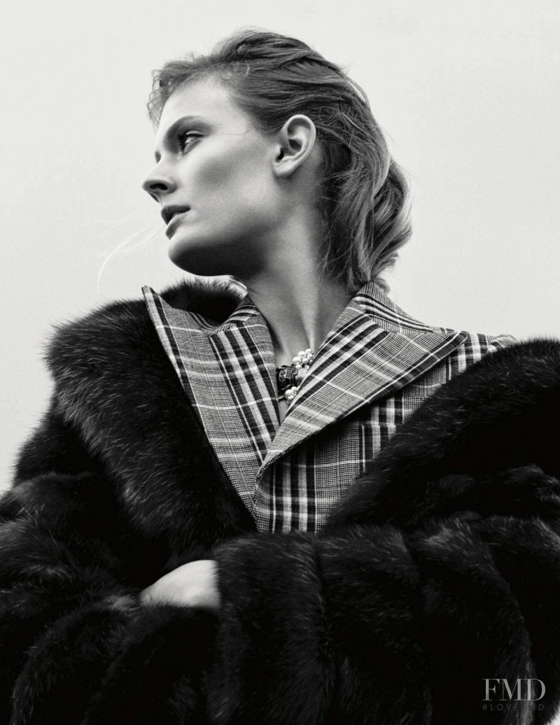 Constance Jablonski featured in Autumn At Full Speed, September 2017