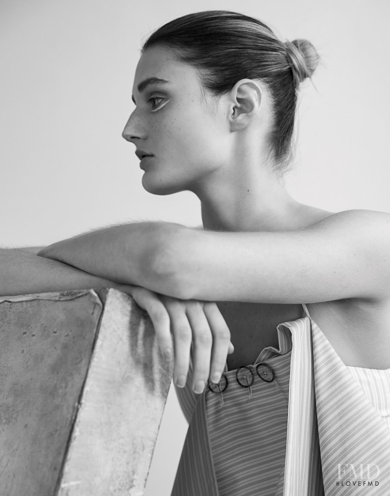 Olivia Jansing featured in Claudia Li, November 2016