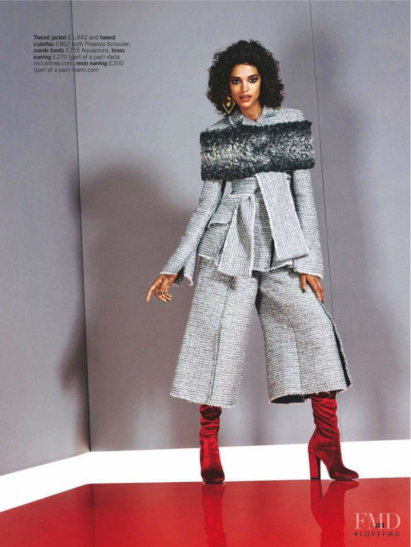 Frida Munting featured in Blach It Up, October 2015
