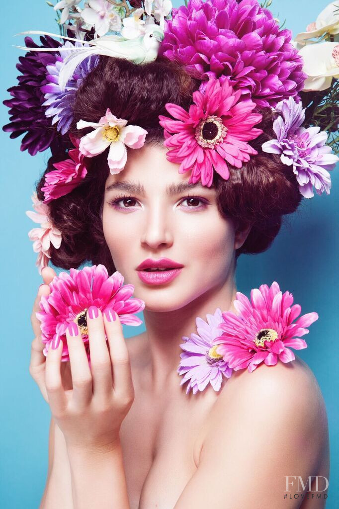 Elisa Di Fina featured in Floral Seasons, August 2015