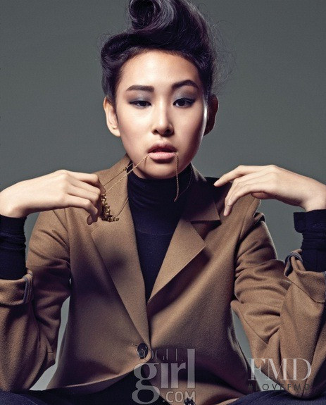 Hyun Joo Hwang featured in Hwang Hyun Joo, October 2011