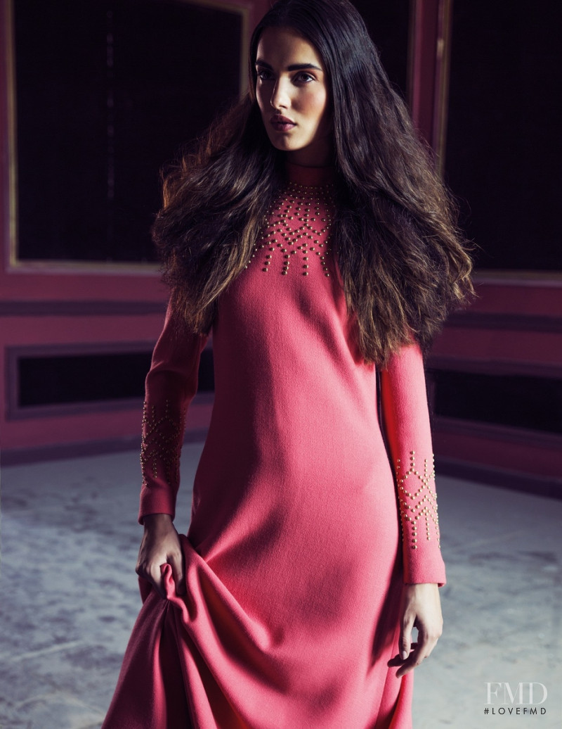 Blanca Padilla featured in Espana Entre Sueno Y Realidad, September 2014