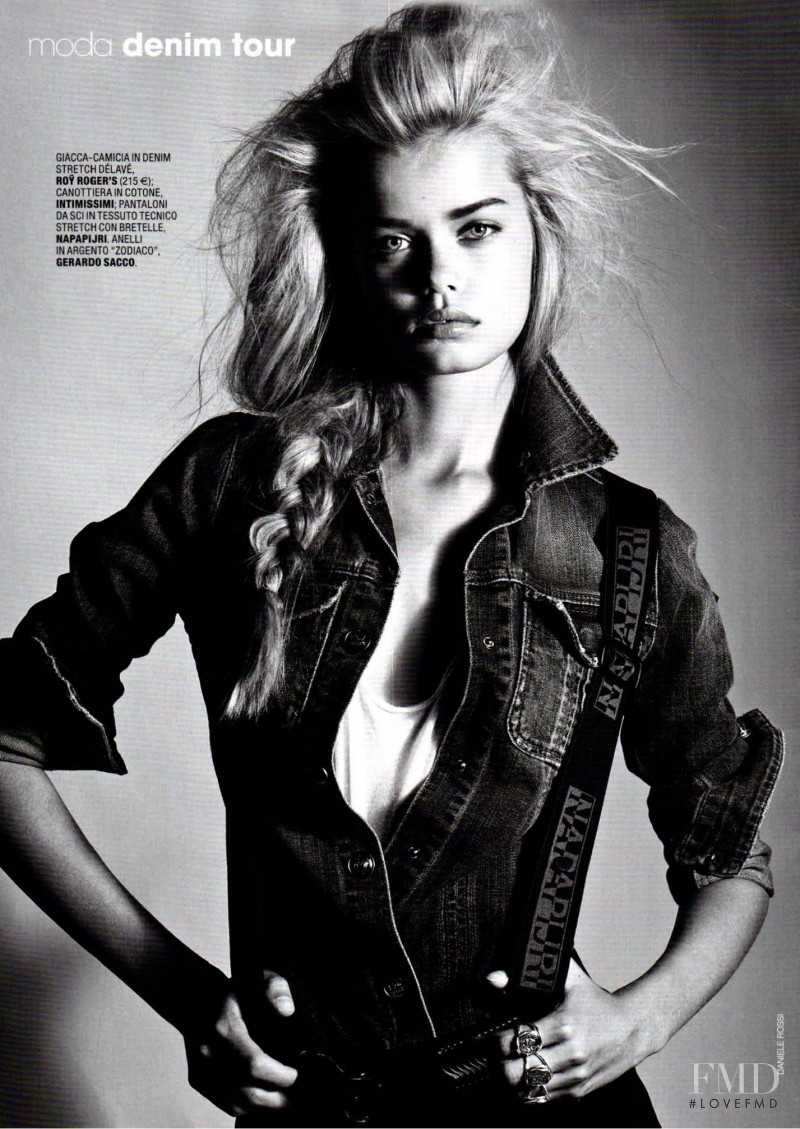 Frida Aasen featured in Punto J, September 2011