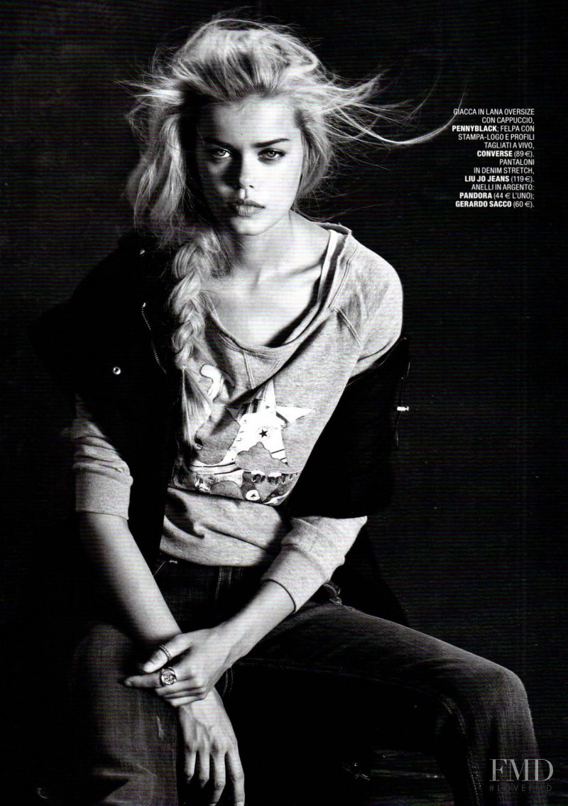 Frida Aasen featured in Punto J, September 2011