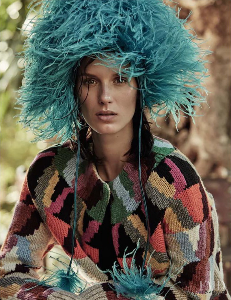 La Vida Sencilla in Vogue Spain with Marte Mei van Haaster - (ID:47392 ...