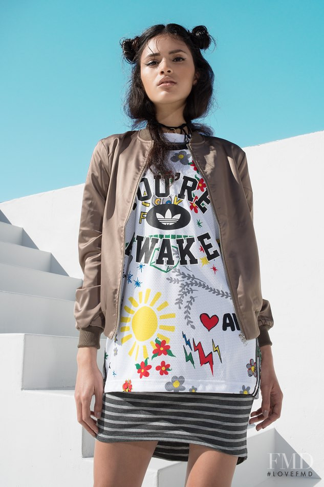 Aira Ferreira featured in One Shirt Four Ways, September 2016