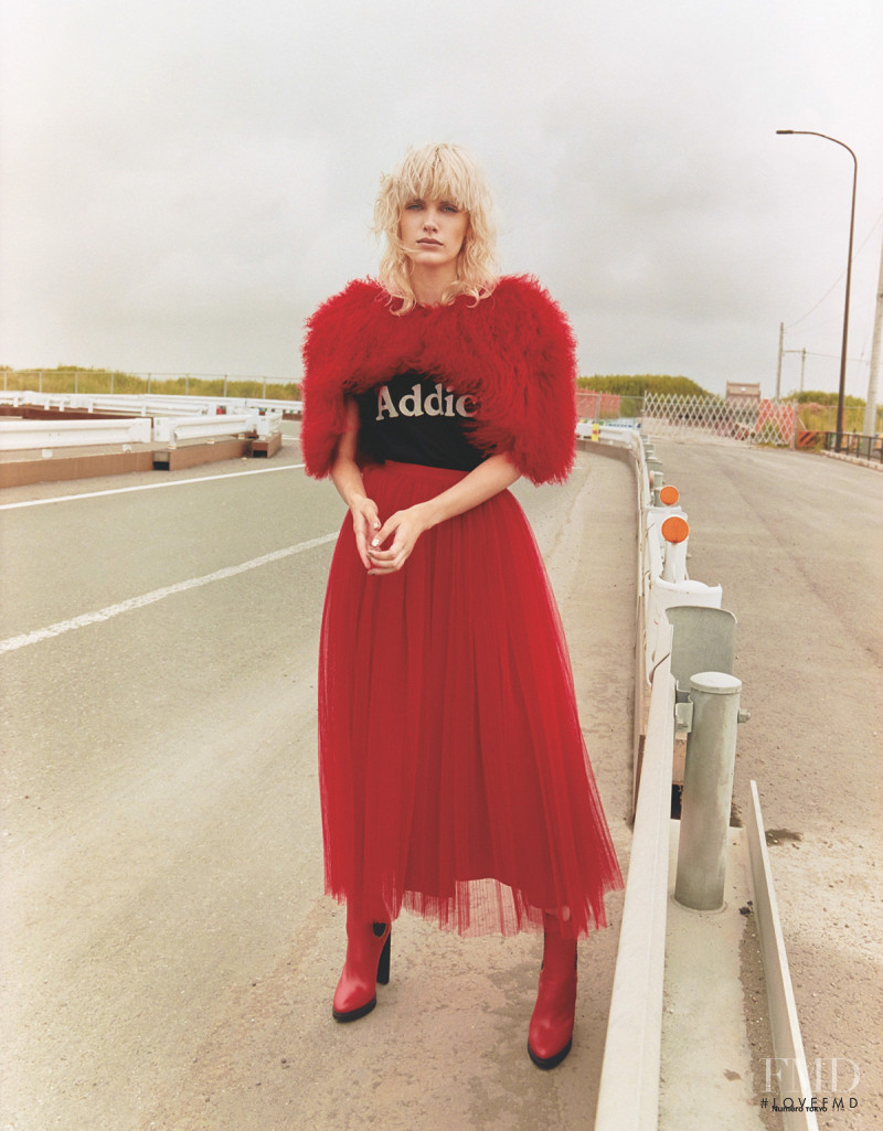 Sarah Elise Agee featured in How To Wear Red?, October 2017