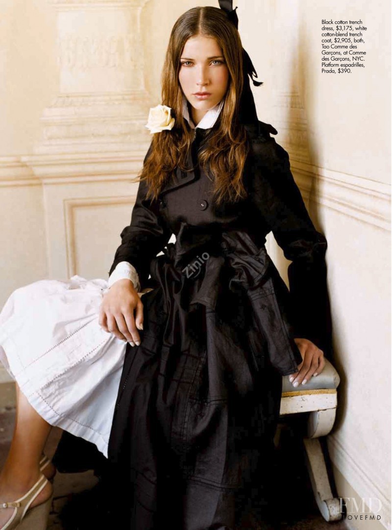 Jorgelina Airaldi featured in Handmaid\'s Tale, March 2006