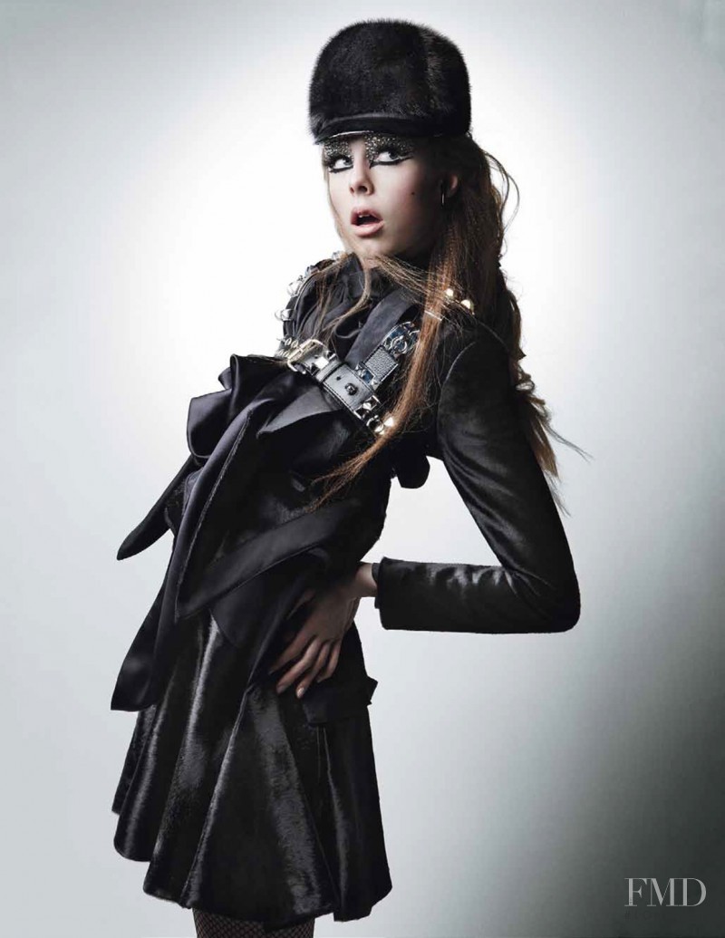 Edie Campbell featured in  It\'s A Mad, Mod World, July 2012