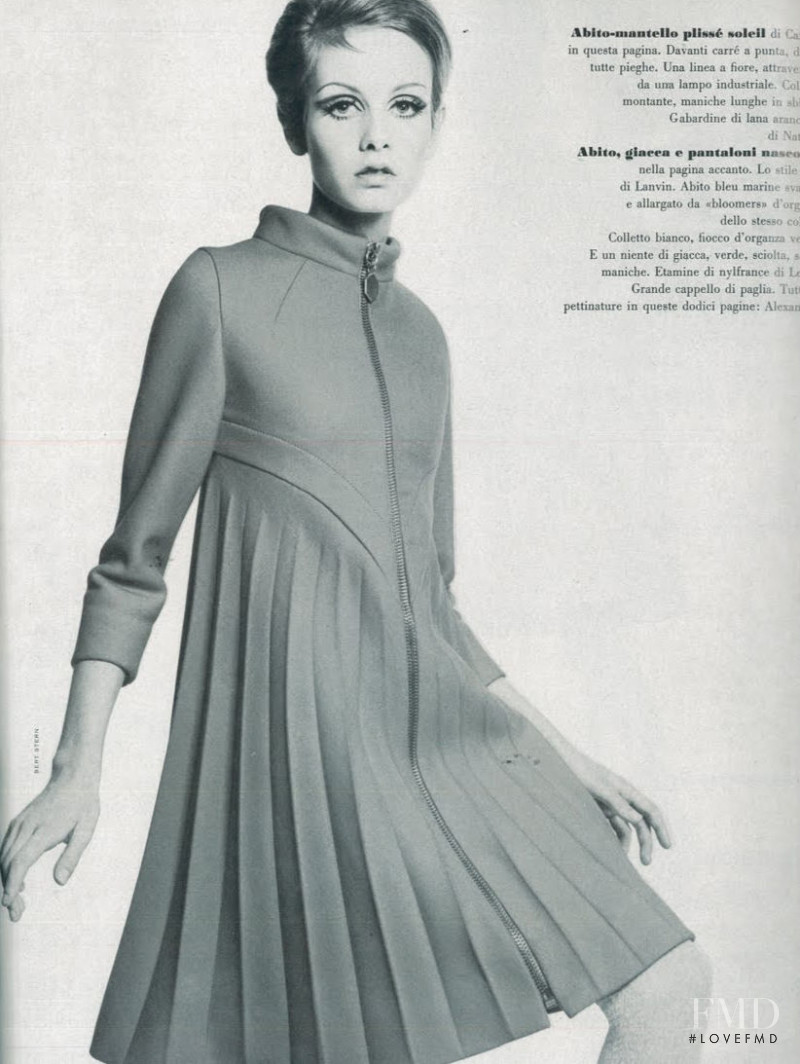 Twiggy Lawson featured in Parigi, April 1967