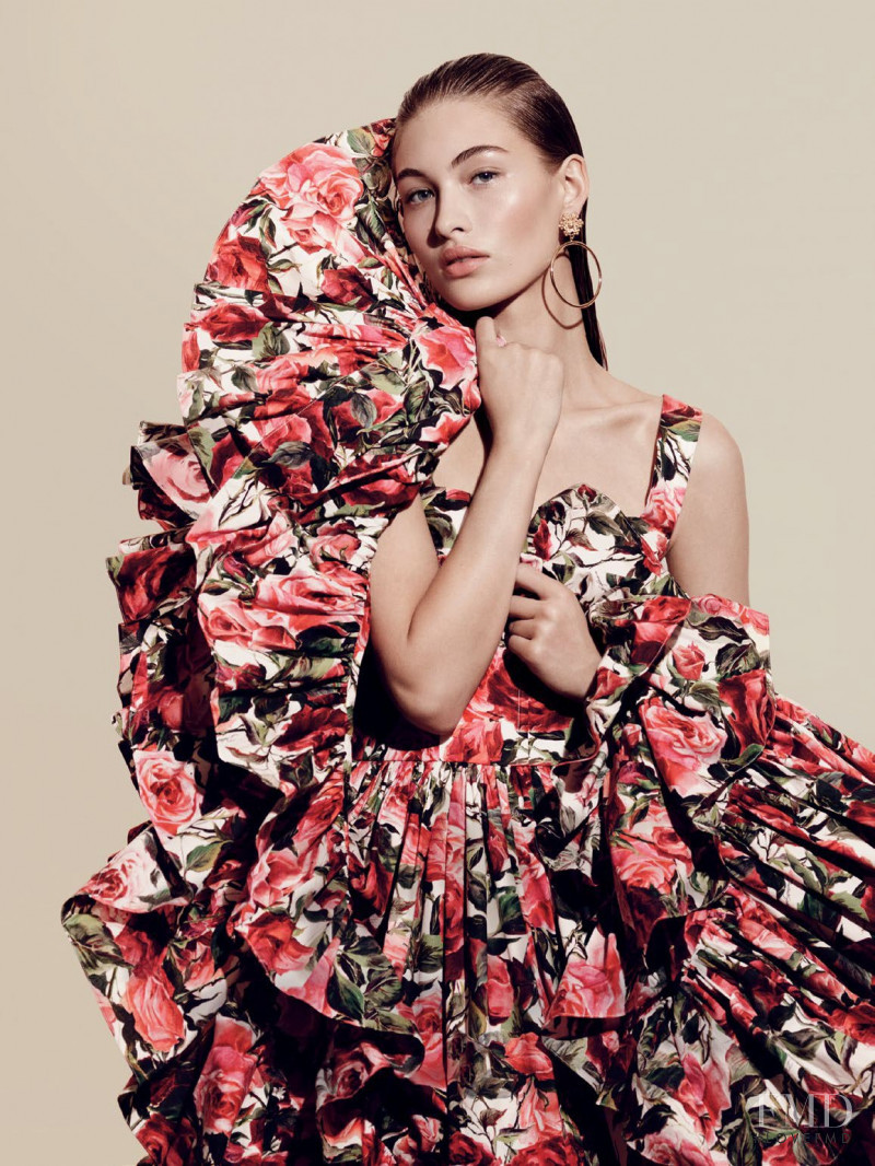 Grace Elizabeth featured in Grace Elizabeth, April 2017