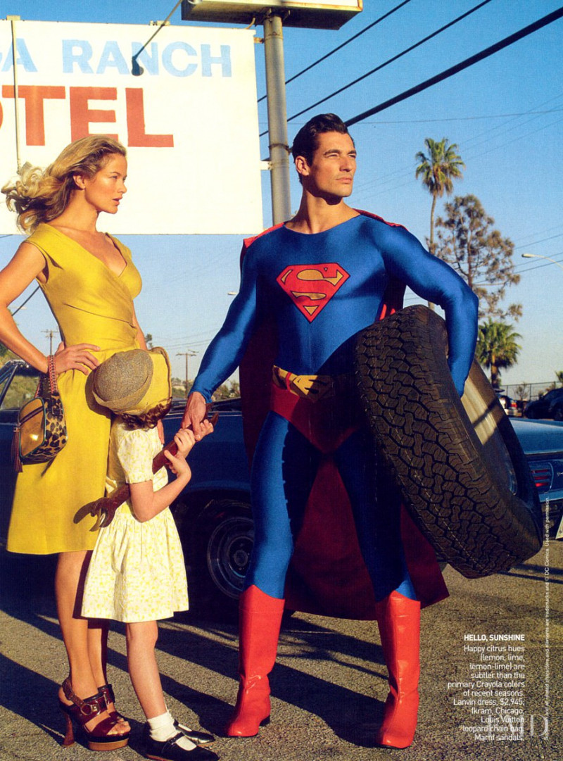 Carolyn Murphy featured in Supermom, January 2009