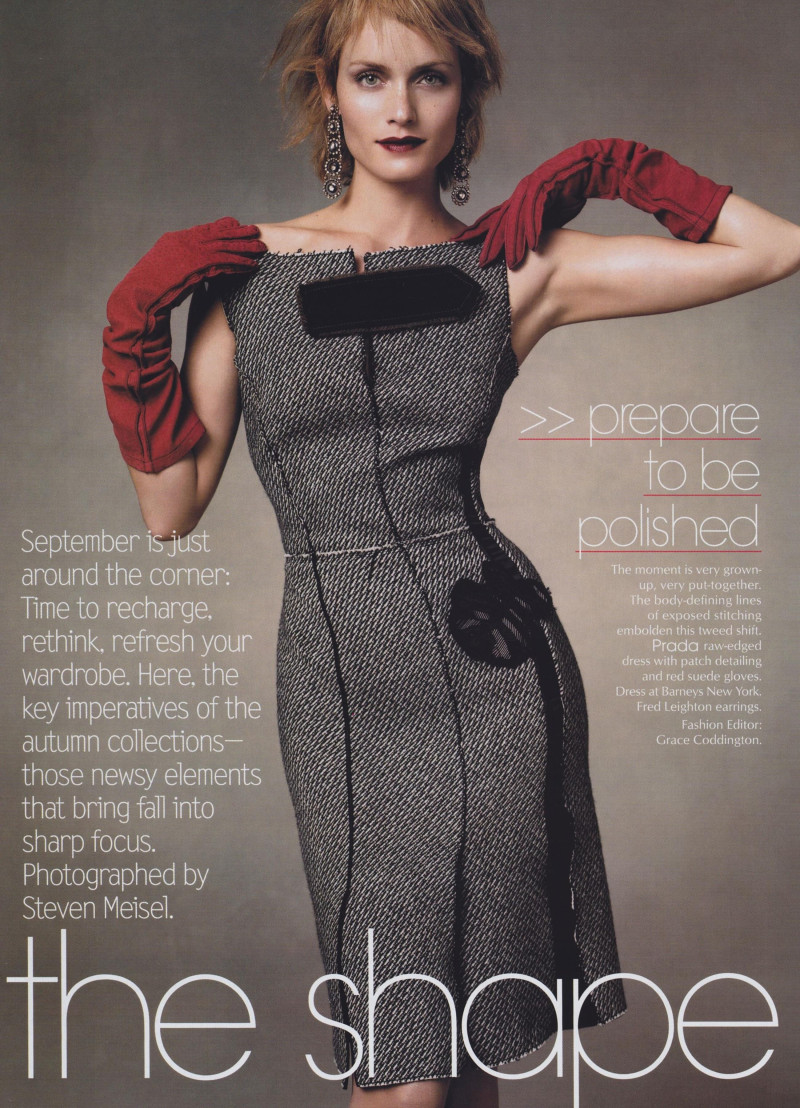 Amber Valletta featured in The Shape of Things, July 2003