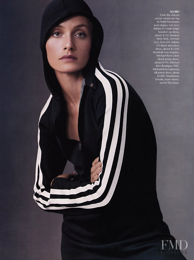 Amber Valletta featured in Sheâ€™s got game, March 2003