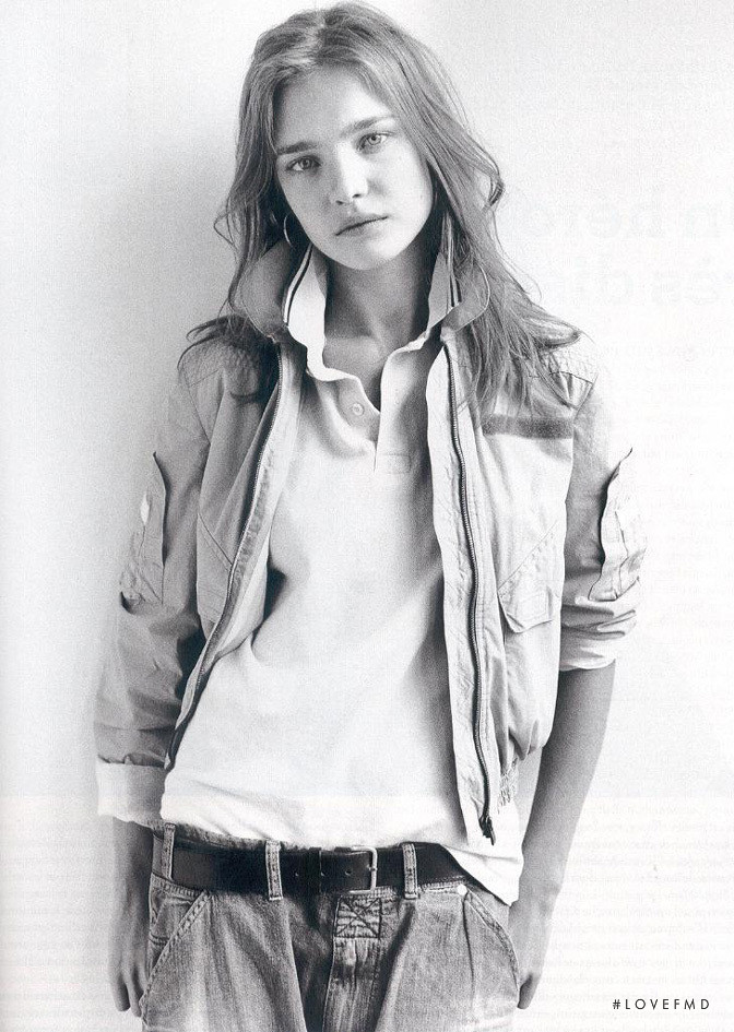 Natalia Vodianova featured in En Vogue, March 2003