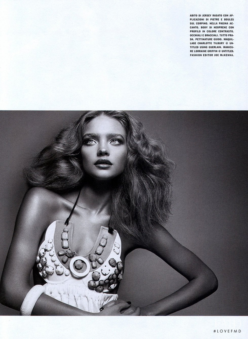 Natalia Vodianova featured in Enthralling, March 2003