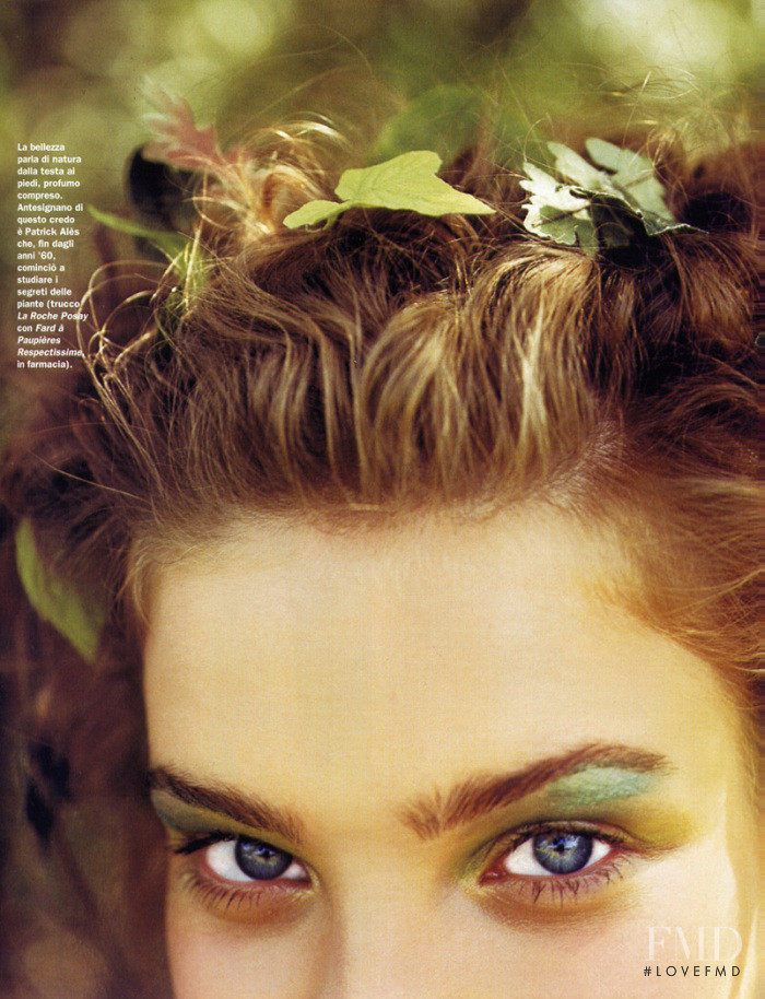 Natalia Vodianova featured in Siamo Verde, April 2001