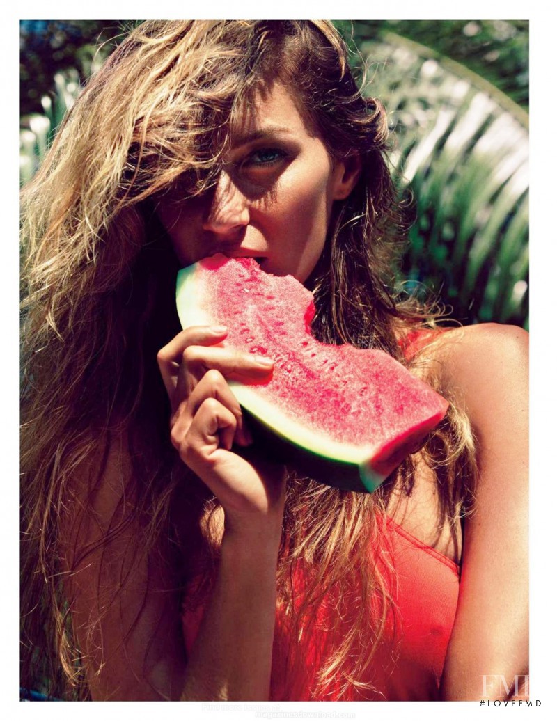 Gisele Bundchen featured in Perfect Girl, June 2012