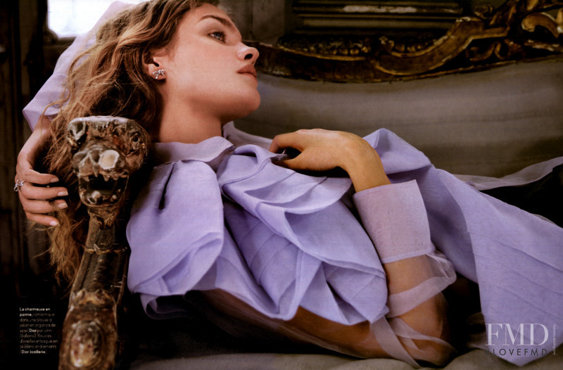 Natalia Vodianova featured in RÃ©inventons la coquetterie, September 2004